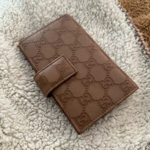 Gucci Embossed Logo Wallet